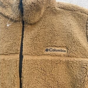 Columbia | NWT* Tan Sherpa Fleece Jacket